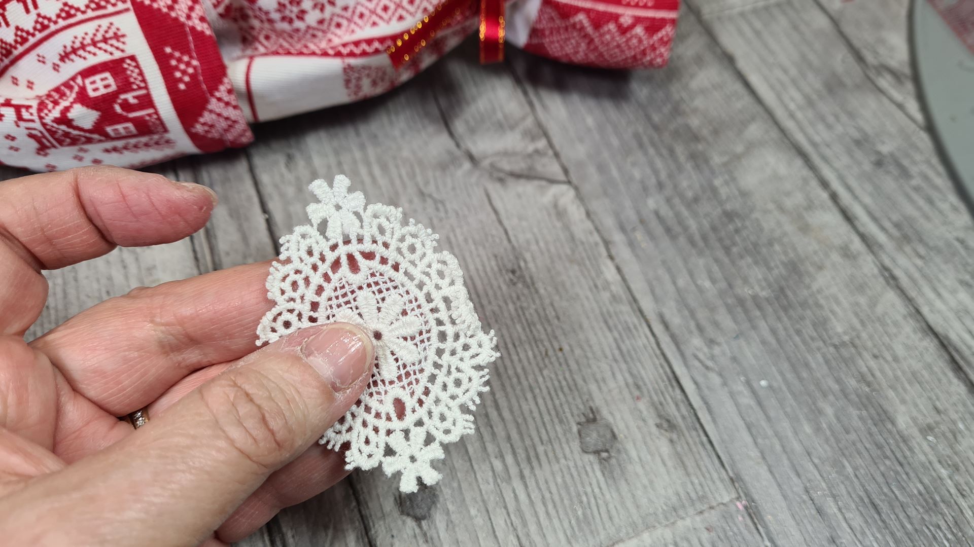 crakers-en-tissu-restes-ou-imprimés-de-Noël-cadeau-assiette-table-de-fête-scratch